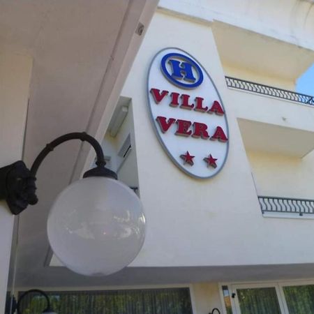 Hotel Villa Vera リミニ エクステリア 写真