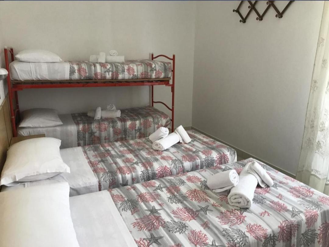 Hotel Villa Vera リミニ エクステリア 写真