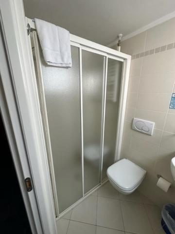 Hotel Villa Vera リミニ エクステリア 写真